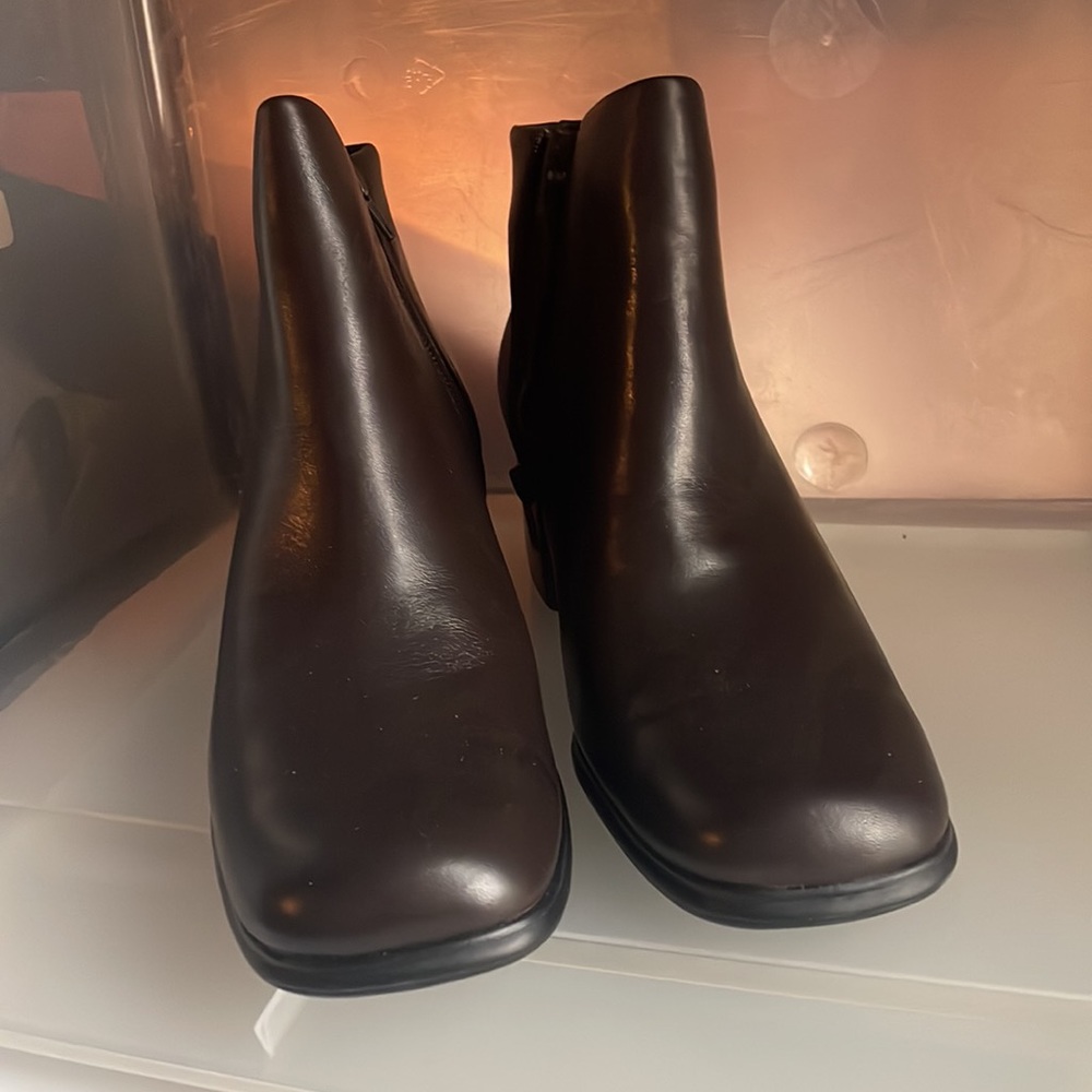 White Mountain Booties - image 3